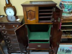 Mahogany cabinet Thumbnail 2