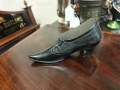 19th century carved oak shoe Thumbnail 3