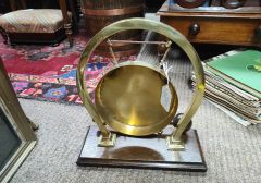 Oak & brass gong Thumbnail 3