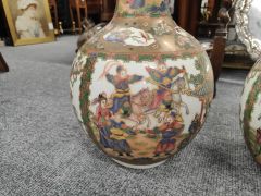 Pair of japanese vases Thumbnail 3