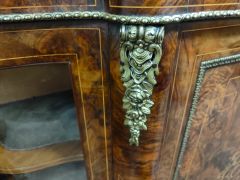 Victorian burr-walnut credenza cabinet Thumbnail 3