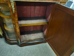 Victorian burr-walnut credenza cabinet Thumbnail 6