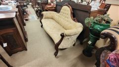 Victorian mahogany settee Thumbnail 2