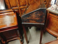 Early 18th century oak writing desk / slope on stand Thumbnail 3