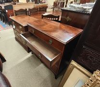 Georgian mahoagny chest of drawers Thumbnail 3