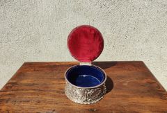 Silver framed pin cushion Thumbnail 2