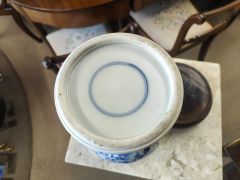 Antique chinese vase  Thumbnail 4