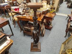 Carved oak pedestal Thumbnail 6