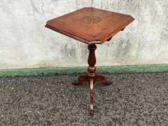 Victorian mahogany table Thumbnail 3