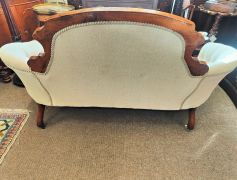 Victorian walnut couch with inlay Thumbnail 4