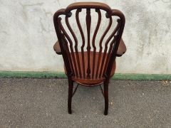 Mahogany windsor armchair Thumbnail 4