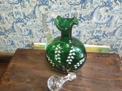 Green glass victorian decanter Thumbnail 4