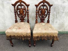 Pair of victorian walnut chairs Thumbnail 1
