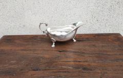 Irish silver sauce boat Thumbnail 6