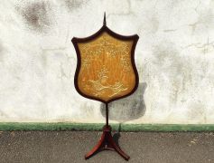 Edwardian mahogany pole screen Thumbnail 4