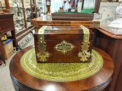 Victorian walnut & brass bound tea caddy Thumbnail 6