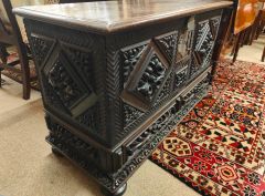 Georgian oak chest Thumbnail 2