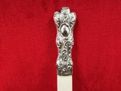 Silver handle page turner Thumbnail 3