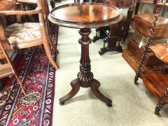 Mahogany wine table Thumbnail 3