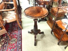 Mahogany wine table Thumbnail 6