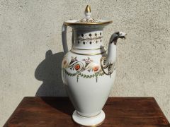 19th century french porcelain pot Thumbnail 4