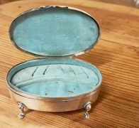 Silver trinket box Thumbnail 2