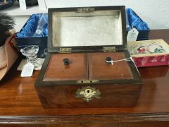 Victorian walnut tea caddy Thumbnail 3