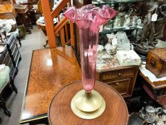 Victorian ruby glass vase  Thumbnail 3