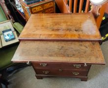 Georgian mahogany chest of drawers  Thumbnail 2