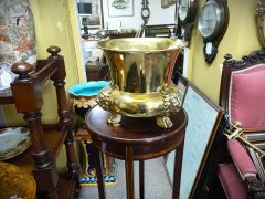 Brass jardiniere Thumbnail 1
