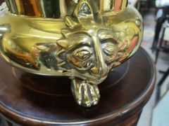 Brass jardiniere Thumbnail 3