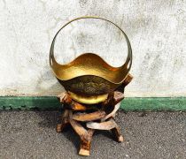 African carved wooden stand with brass pot  Thumbnail 4