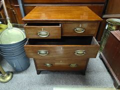 Georgian mahogany chest Thumbnail 2