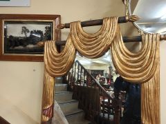 Large standing wooden & gilt mirror Thumbnail 3