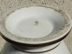19th century french porcelain pot Thumbnail 4