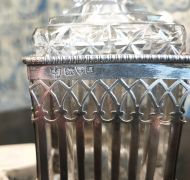 Silver stand & perfume bottle Thumbnail 3