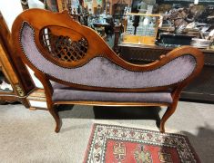 Hall seat / couch Thumbnail 2