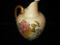 A royal worcester jug Thumbnail 1
