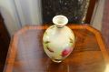 Royal worcester vase (signed) Thumbnail 3