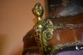 Kingwood Vitrine display cabinet Thumbnail 6